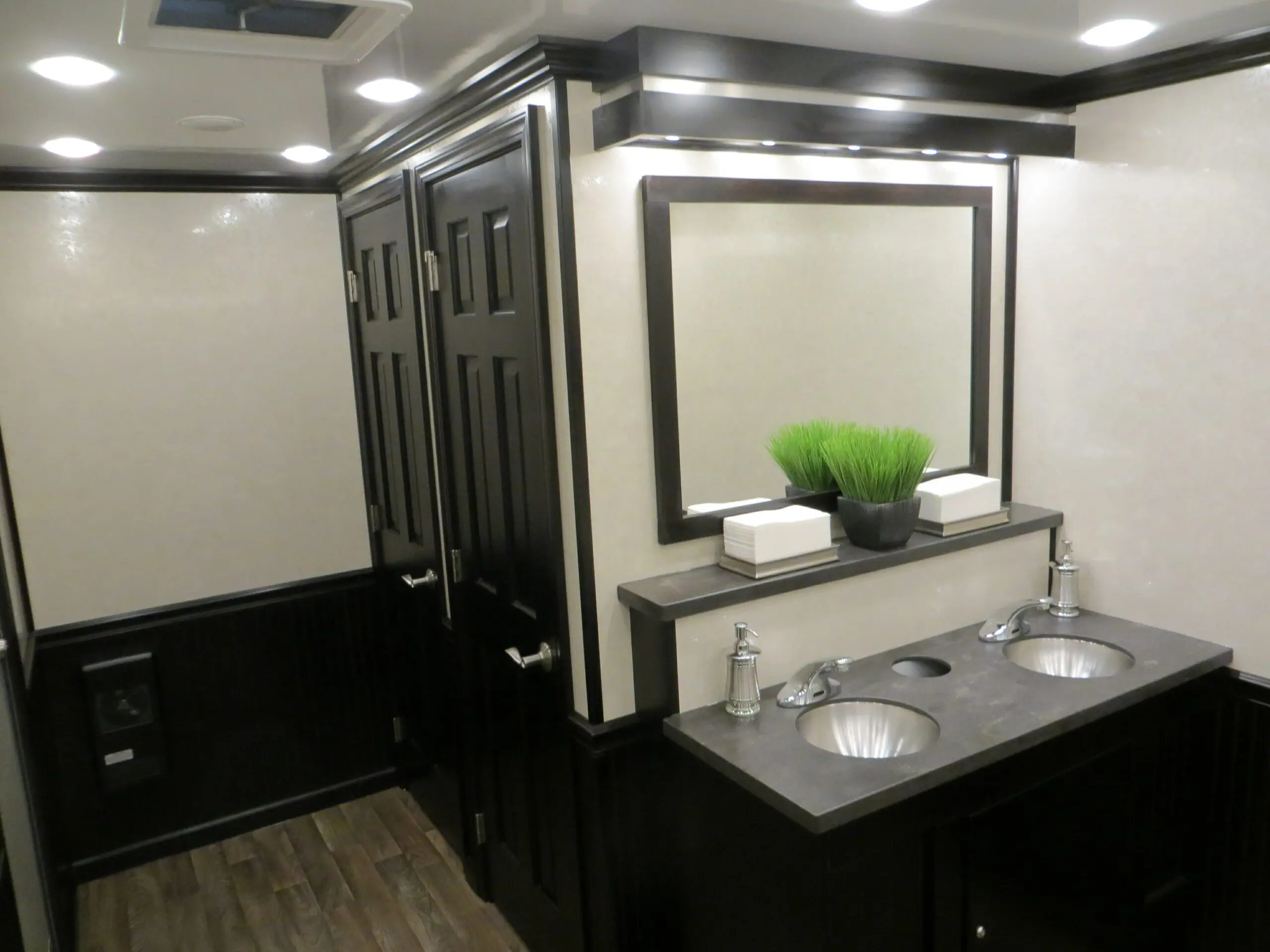 Bathroom Rental